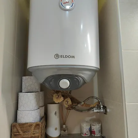 Newly Renovated 2 Bedroom In Sofia