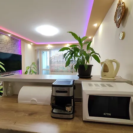 Newly Renovated 2 Bedroom In * Sofia